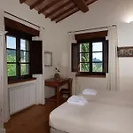 Il Borgo 16, Emma *
