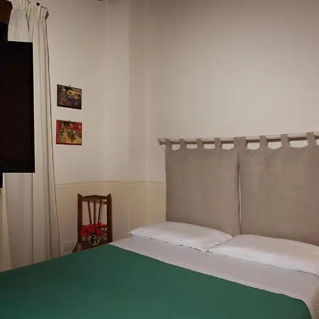Il Borgo 16, Emma Villa