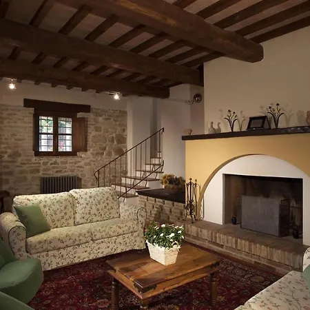 Il Borgo 16, Emma