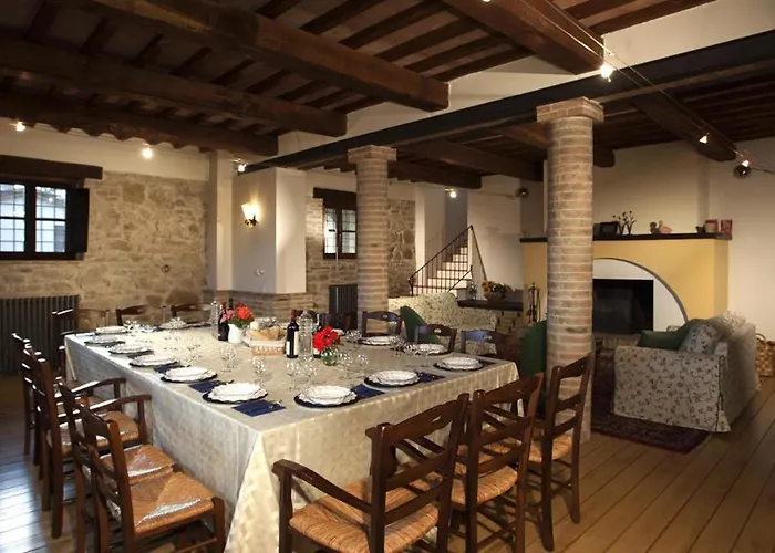 Il Borgo 16, Emma * Assise