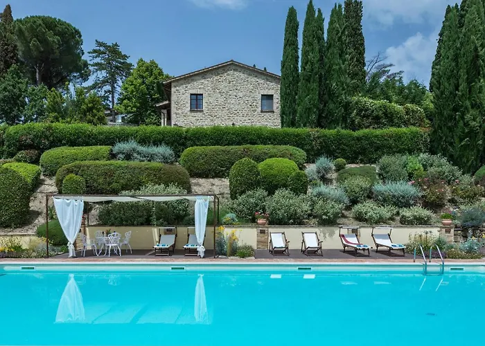 Villa Il Borgo 16, Emma Assisi