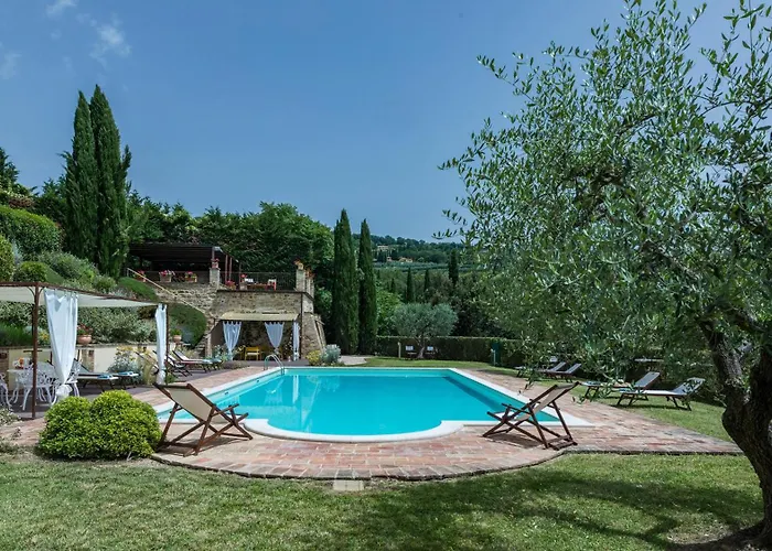 Villa Il Borgo 16, Emma Assisi