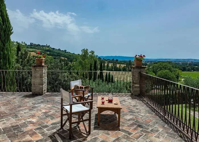 Il Borgo 16, Emma Villa *